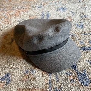 Newsboy / captain/ fiddler style hat
